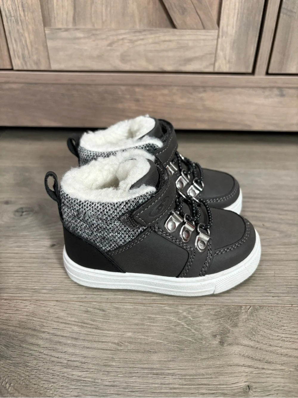 New Toddler Boy Dr Scholls Fleece Lined Velcro Shoes Boots Size 5